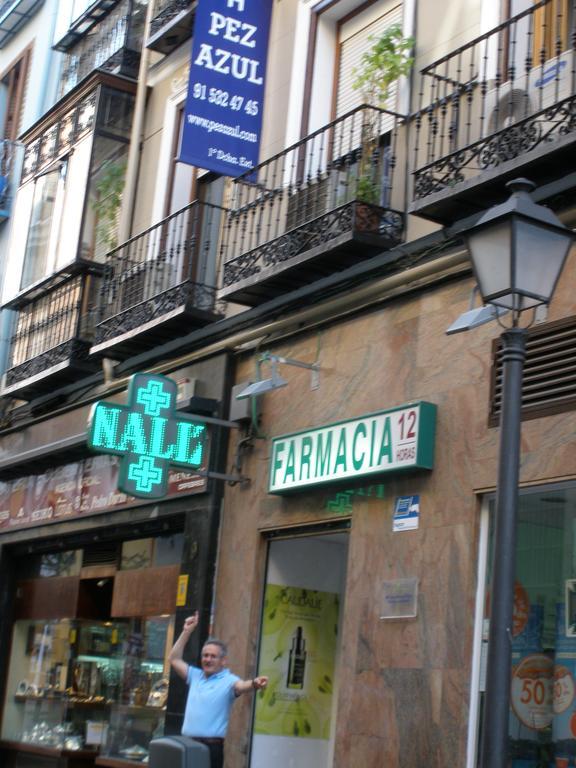 Hostal Del Pez Azul Madrid Extérieur photo