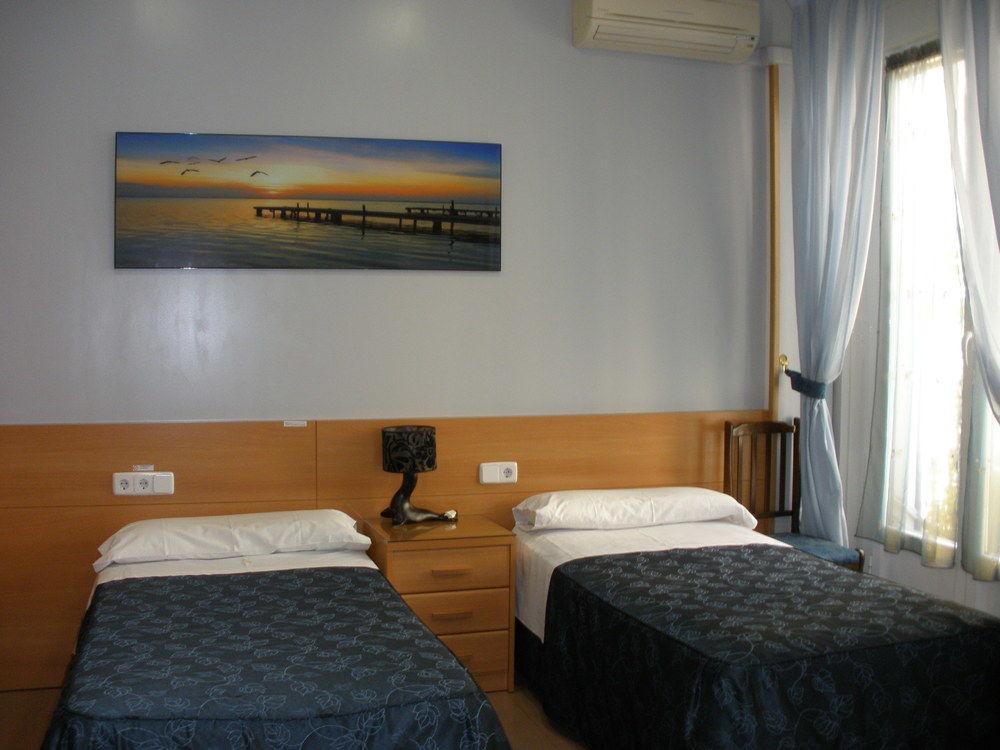 Hostal Del Pez Azul Madrid Extérieur photo