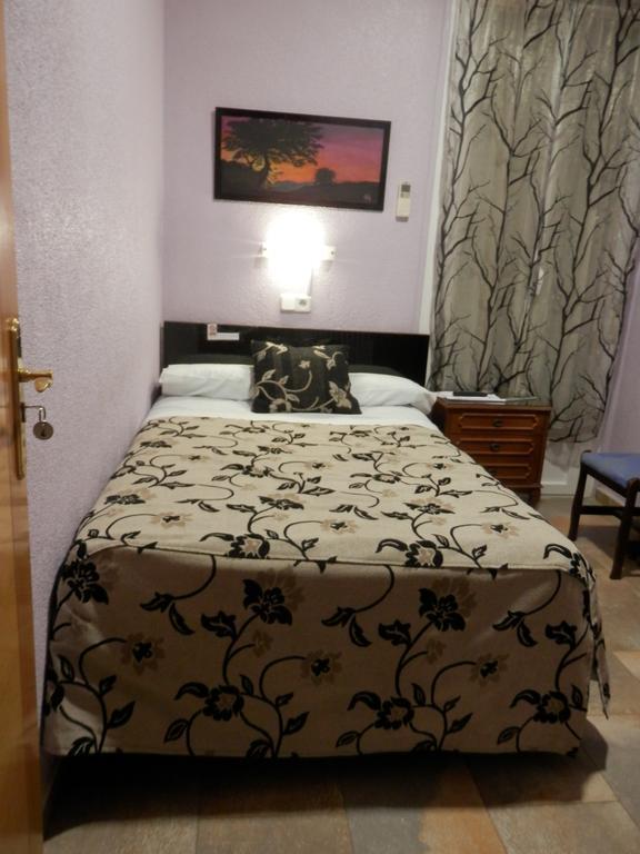 Hostal Del Pez Azul Madrid Extérieur photo