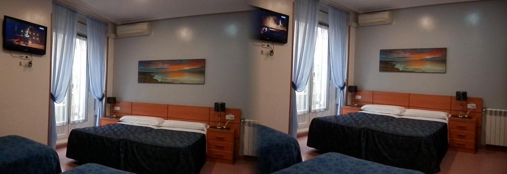 Hostal Del Pez Azul Madrid Extérieur photo